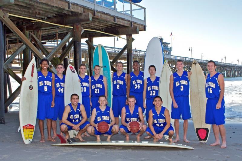 EL TORO BOYS BASKETBALL Logo