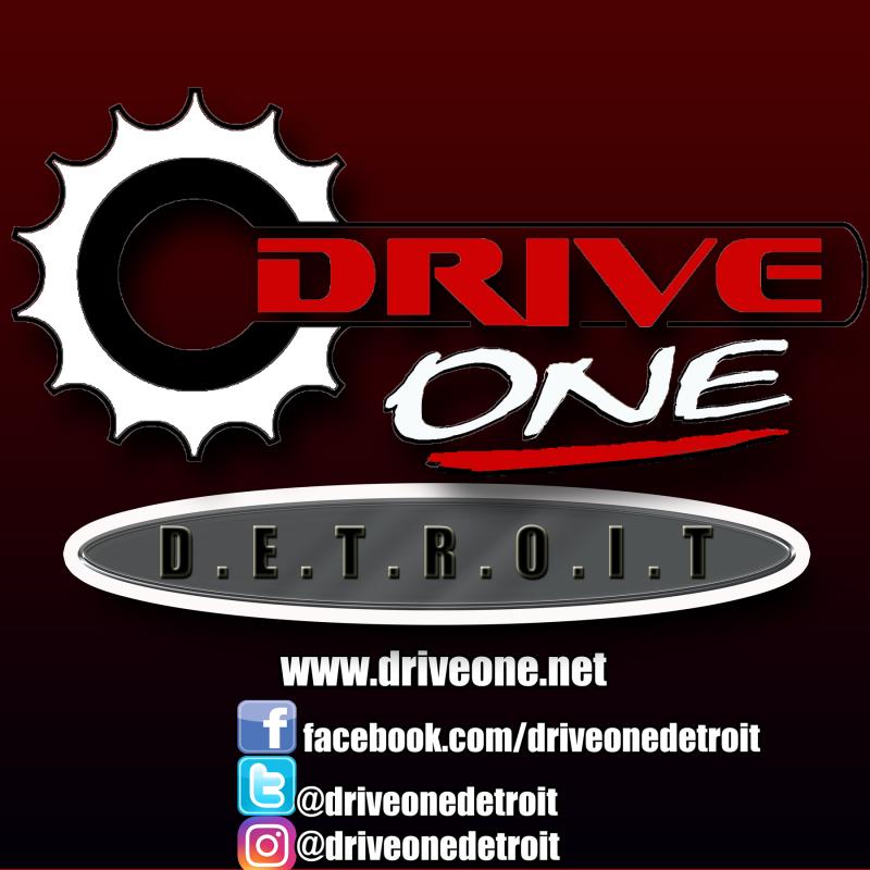 D R I V E ONE Logo